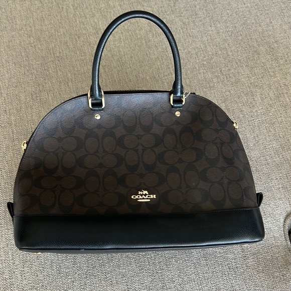 Coach Handbags - Coach purse